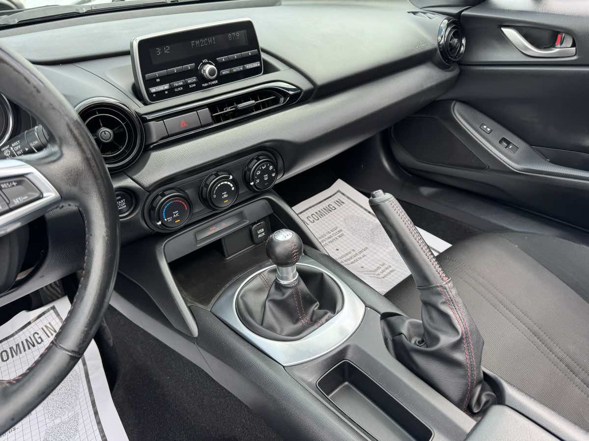 Used 2016 MAZDA MX-5 Miata Sport RWD image 24
