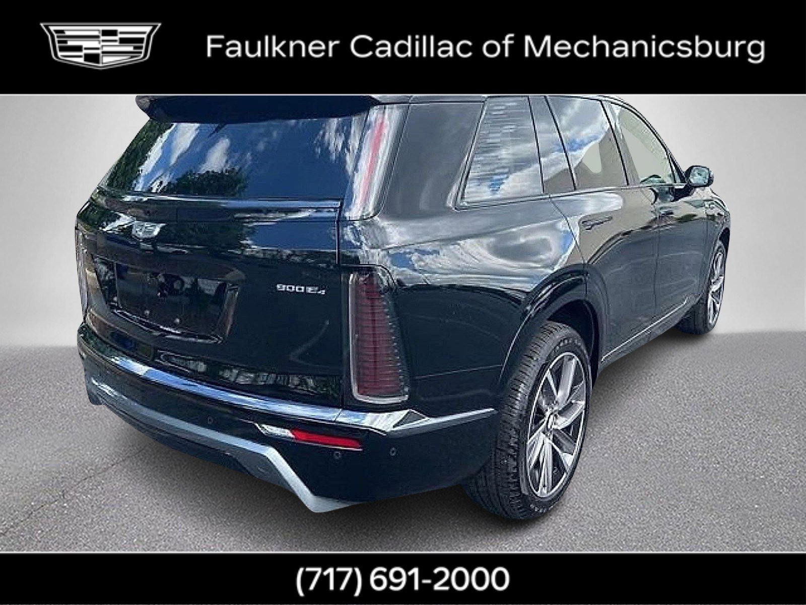 Certified 2026 Cadillac Vistiq Premium Luxury w/ LPO, Floor Liner Package AWD/4WD image 5