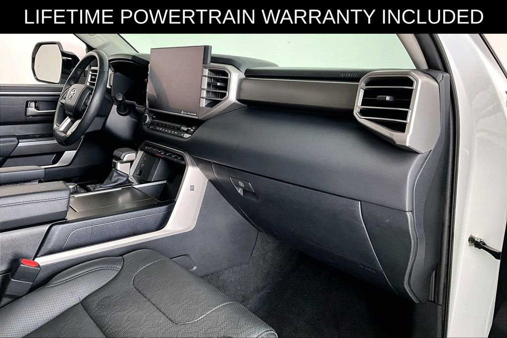 Used 2023 Toyota Sequoia SR5 w/ SR5 Premium Package AWD/4WD image 21