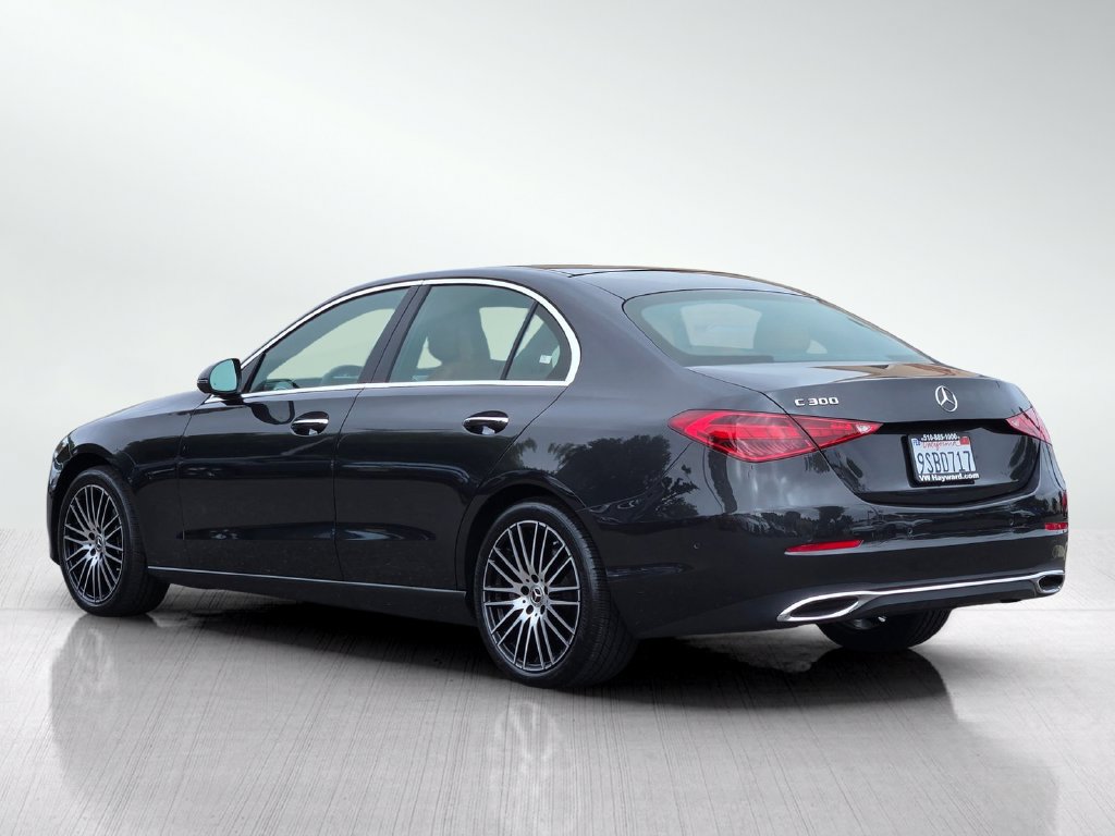 Used 2025 Mercedes-Benz C 300 Sedan image 7