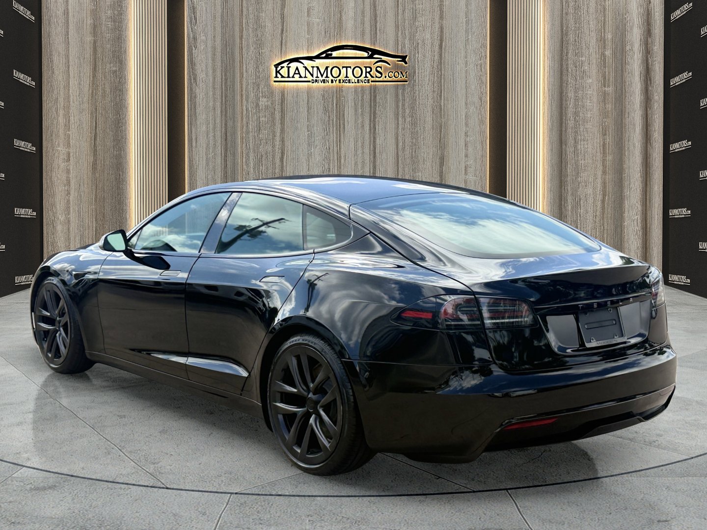 Used 2023 Tesla Model S AWD/4WD image 12