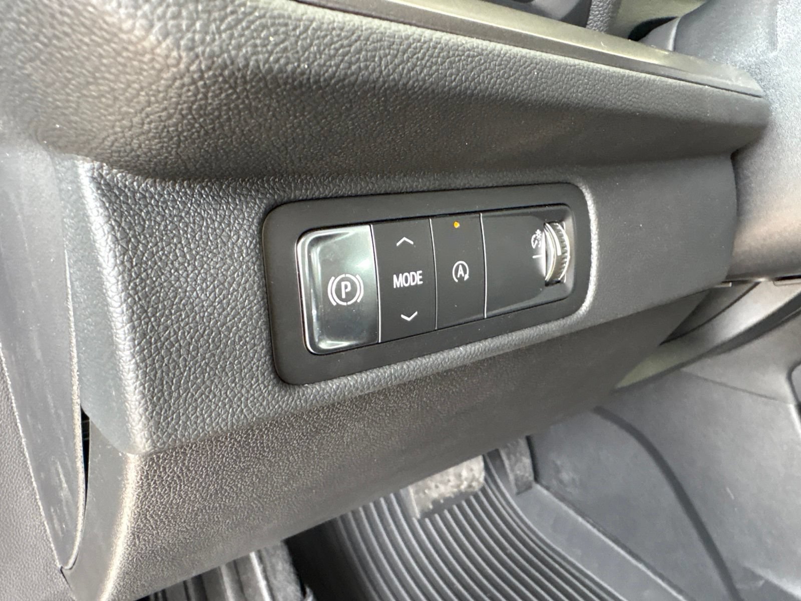 New 2026 Chevrolet Traverse LT w/ Driver Confidence Package FWD image 13