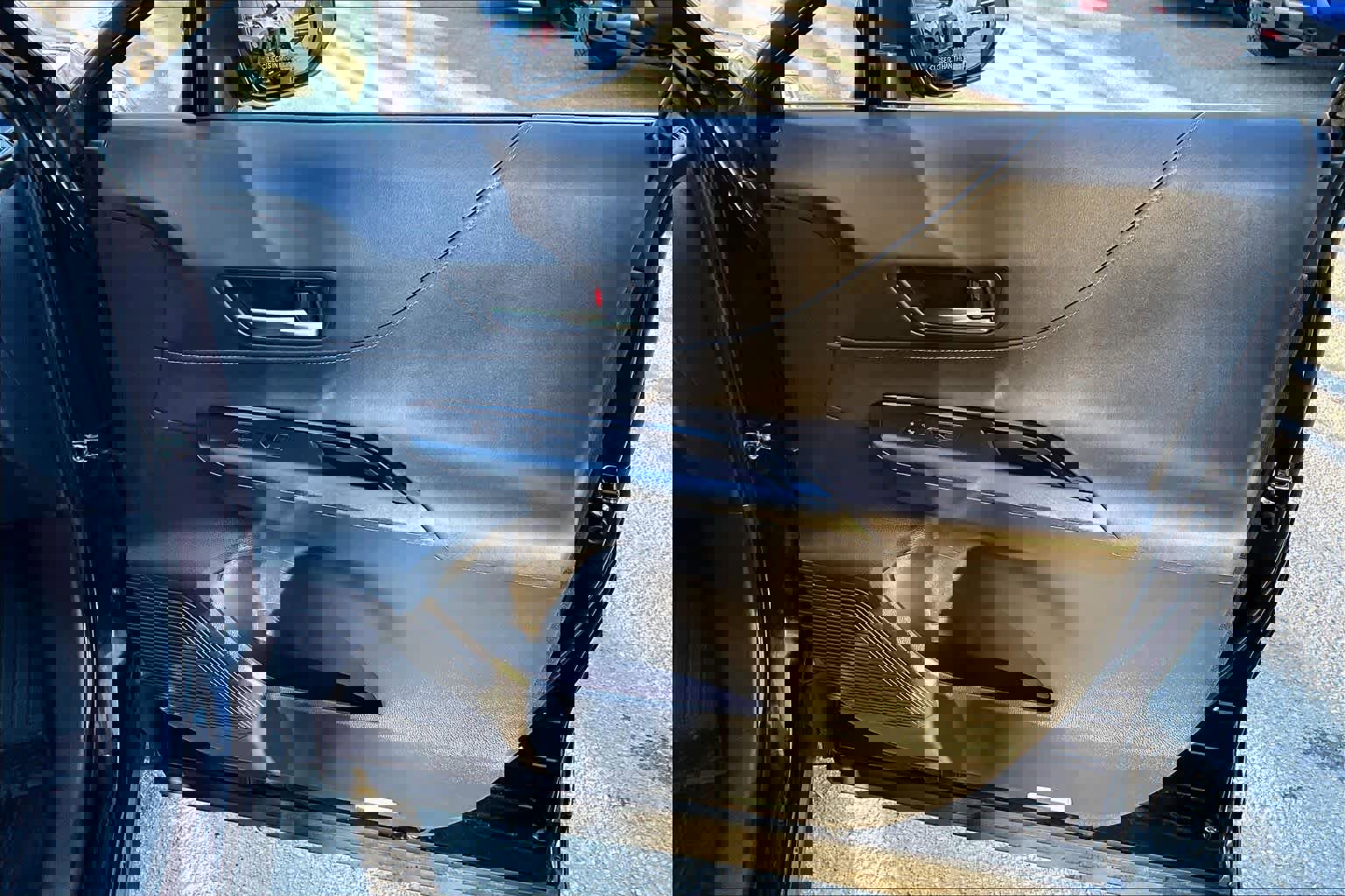 Certified 2024 Toyota Venza LE image 21