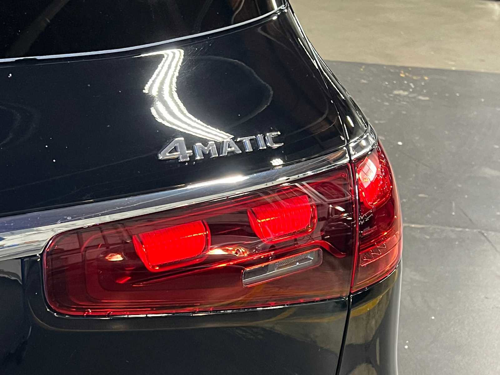 New 2026 Mercedes-Benz GLS 450 4MATIC image 16