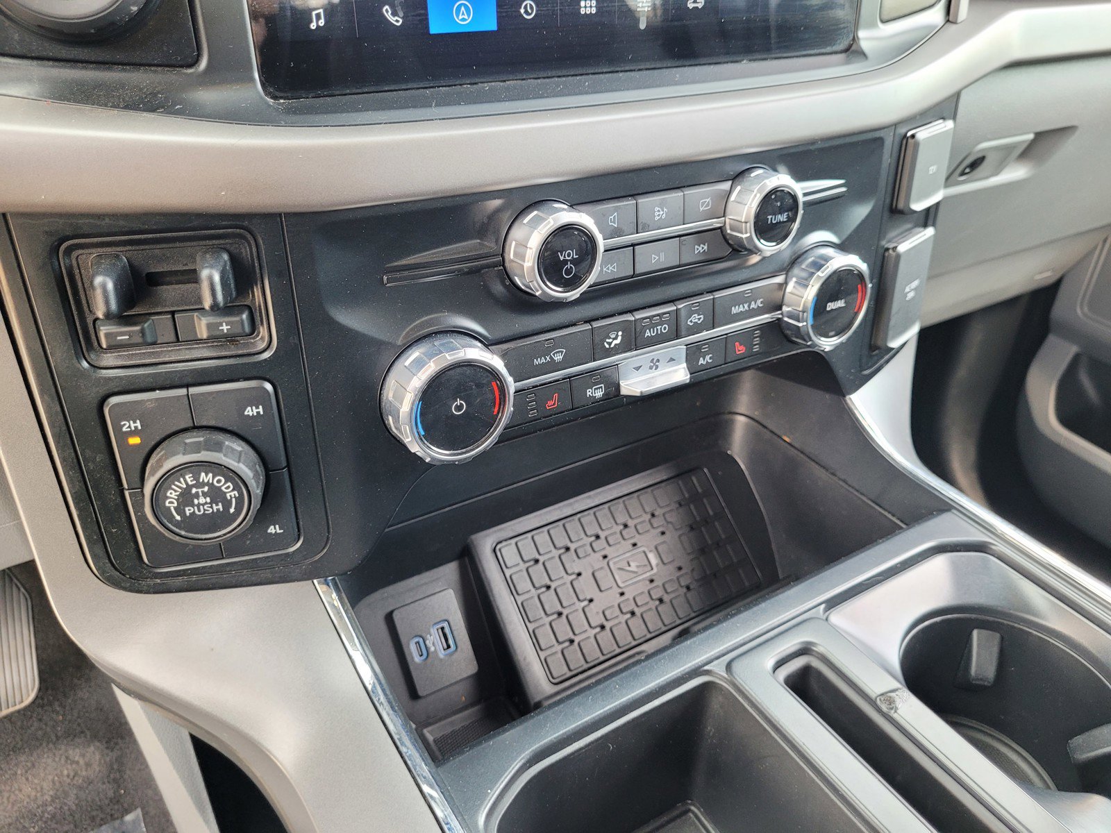 Used 2024 Ford F150 XLT w/ Equipment Group 302A MID AWD/4WD image 19