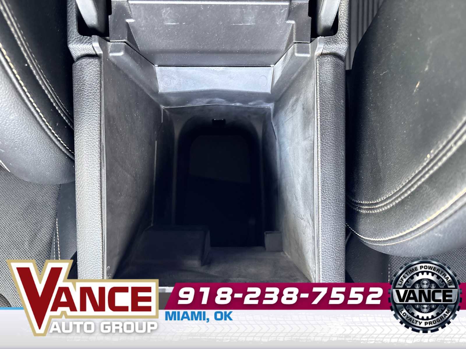 Used 2021 Ford Edge ST image 35