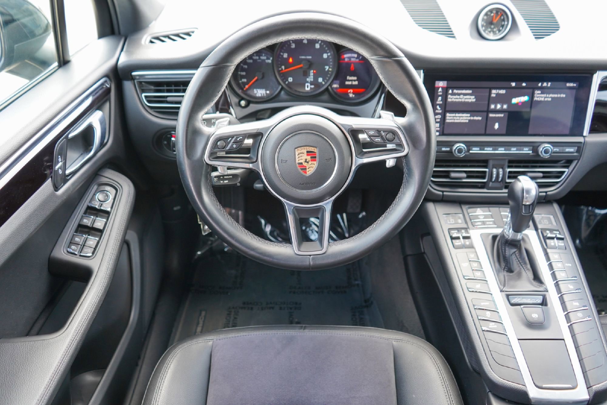 Used 2020 Porsche Macan image 23