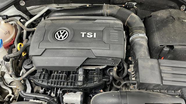 Used 2016 Volkswagen Jetta Sport image 26