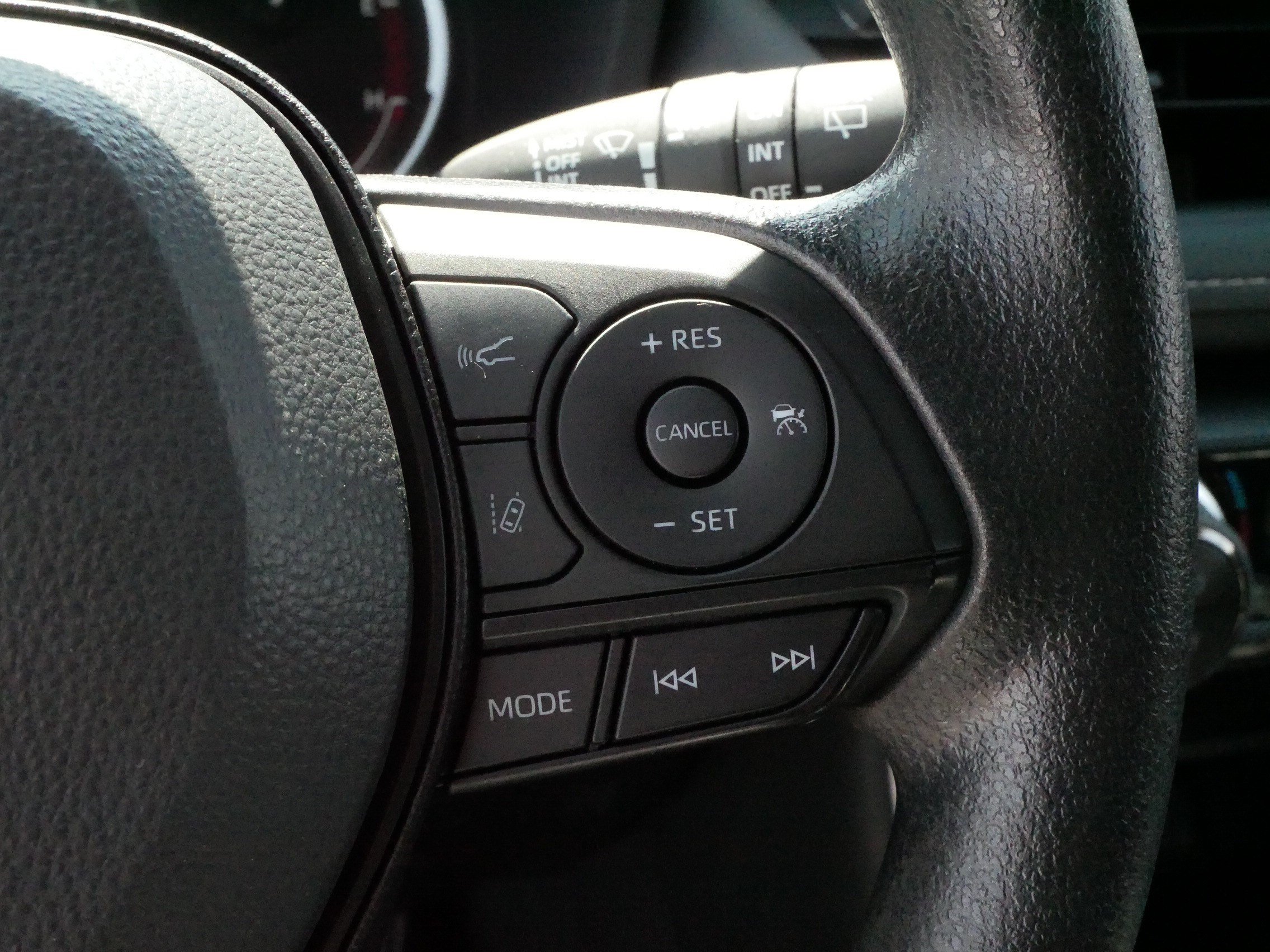 Certified 2025 Toyota RAV4 XLE AWD/4WD image 25