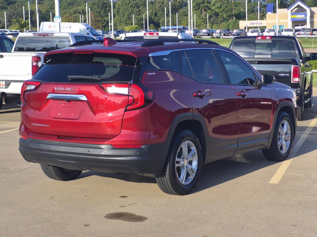 Certified 2022 GMC Terrain SLE w/ Driver Convenience Package FWD image 6