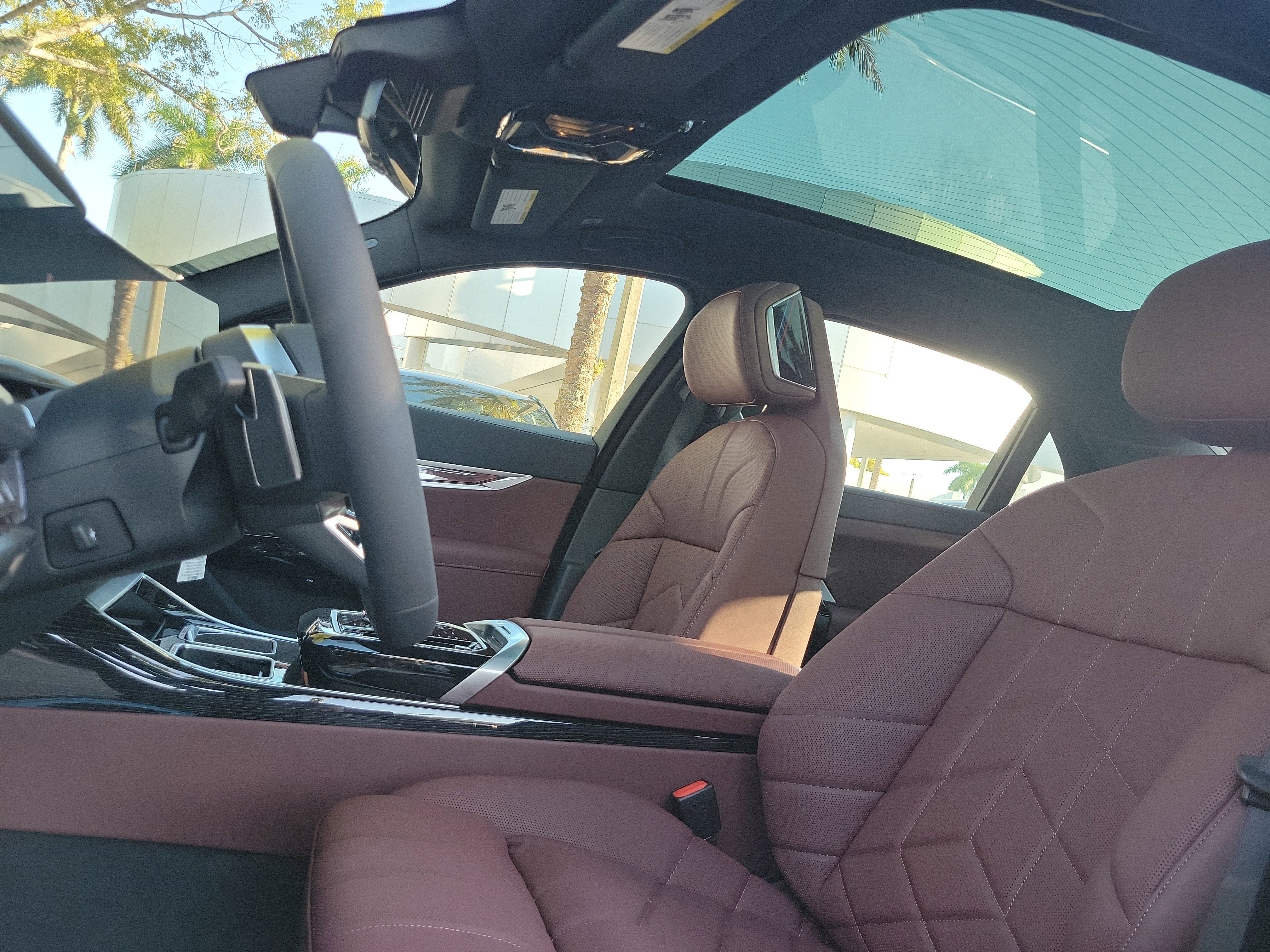 New 2026 BMW i7 eDrive50 w/ M Sport Package image 23