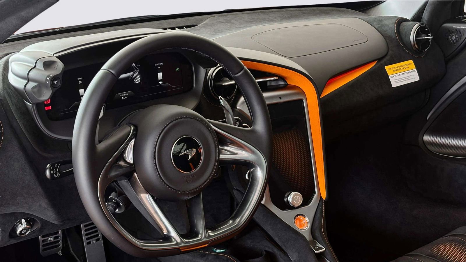 New 2026 McLaren 750S RWD image 25