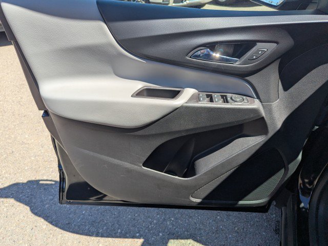 Used 2022 Chevrolet Equinox LS AWD/4WD image 9