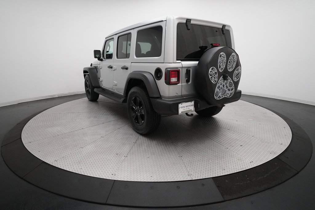 Used 2023 Jeep Wrangler Sport image 33