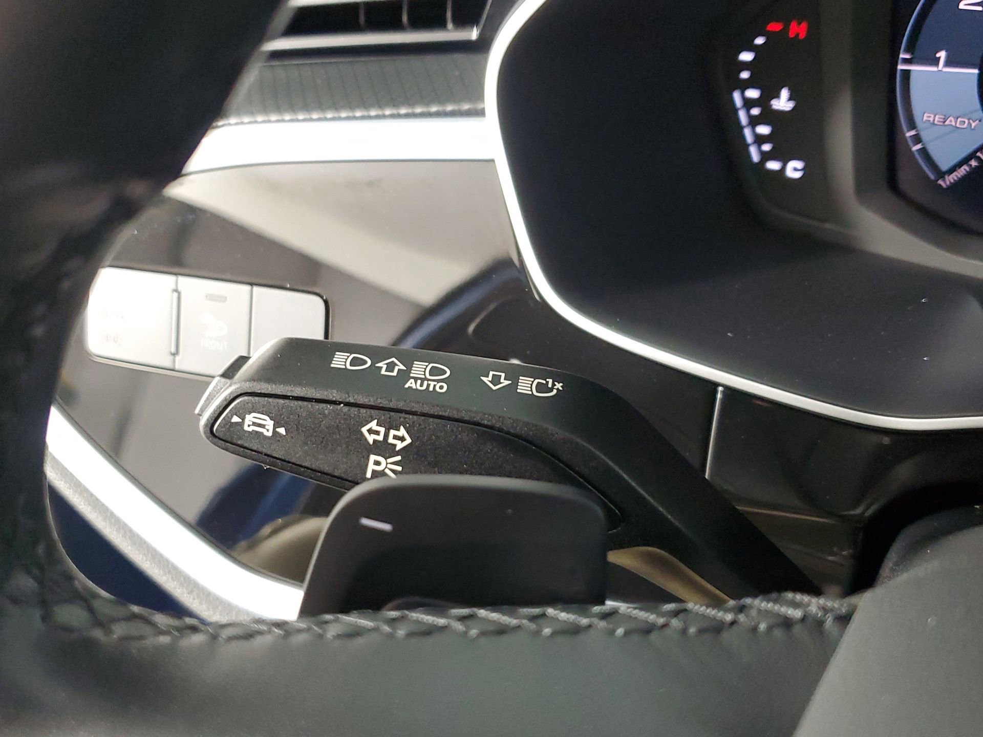 Certified 2022 Audi Q3 2.0T Premium Plus w/ Premium Plus Package image 38