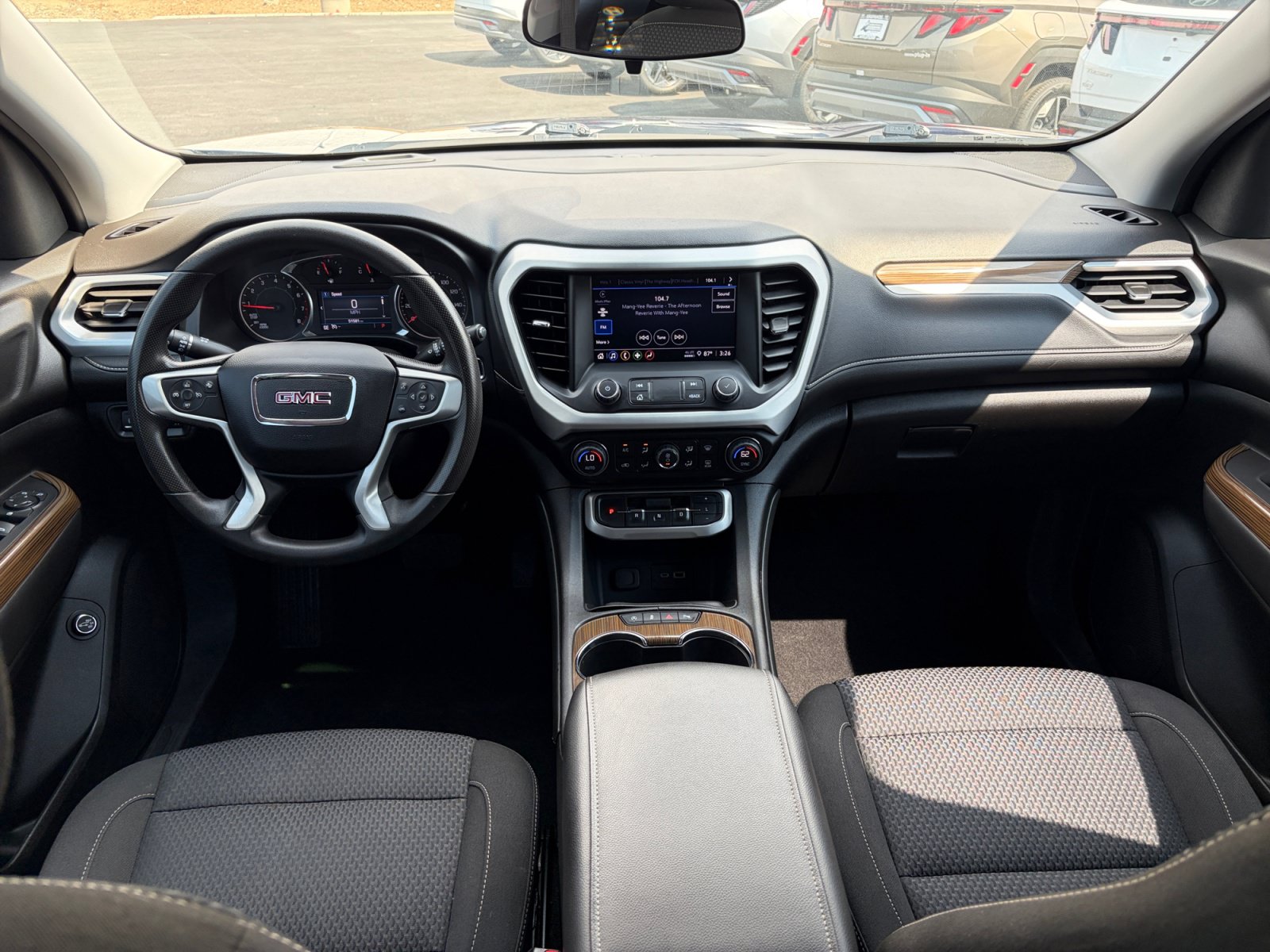Used 2023 GMC Acadia SLE AWD/4WD image 26