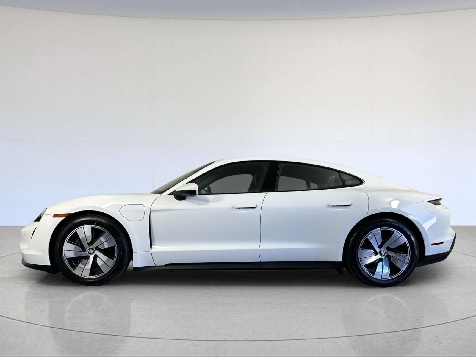 Certified 2023 Porsche Taycan RWD image 2