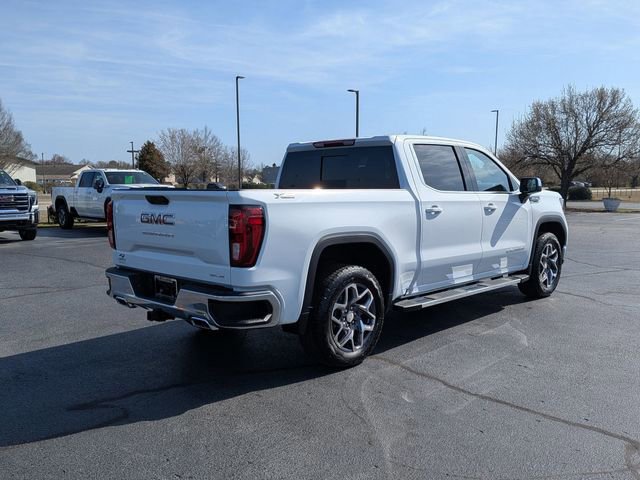 New 2026 GMC Sierra 1500 SLE image 3