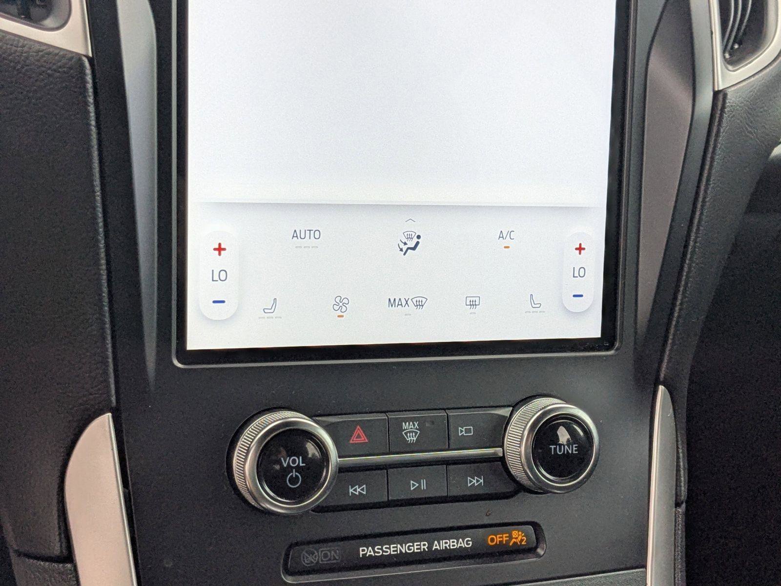 Used 2024 Ford Edge ST-Line image 14