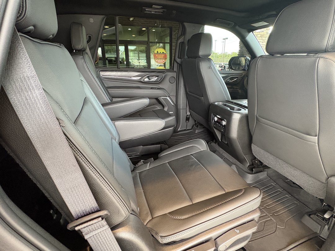 Used 2021 GMC Yukon Denali w/ Denali Premium Package RWD image 31