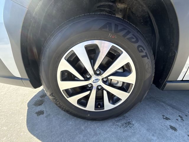 Certified 2025 Subaru Outback Premium image 10