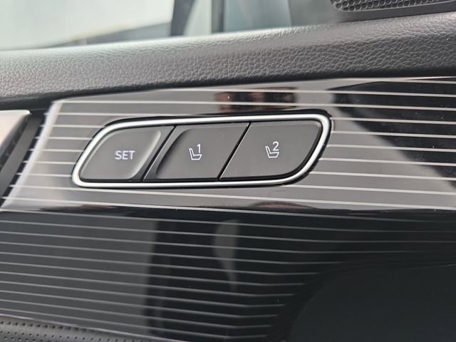 Used 2024 Hyundai Palisade Calligraphy image 26