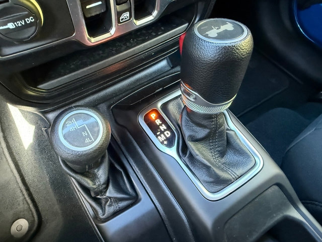 Used 2022 Jeep Wrangler Sport S image 27