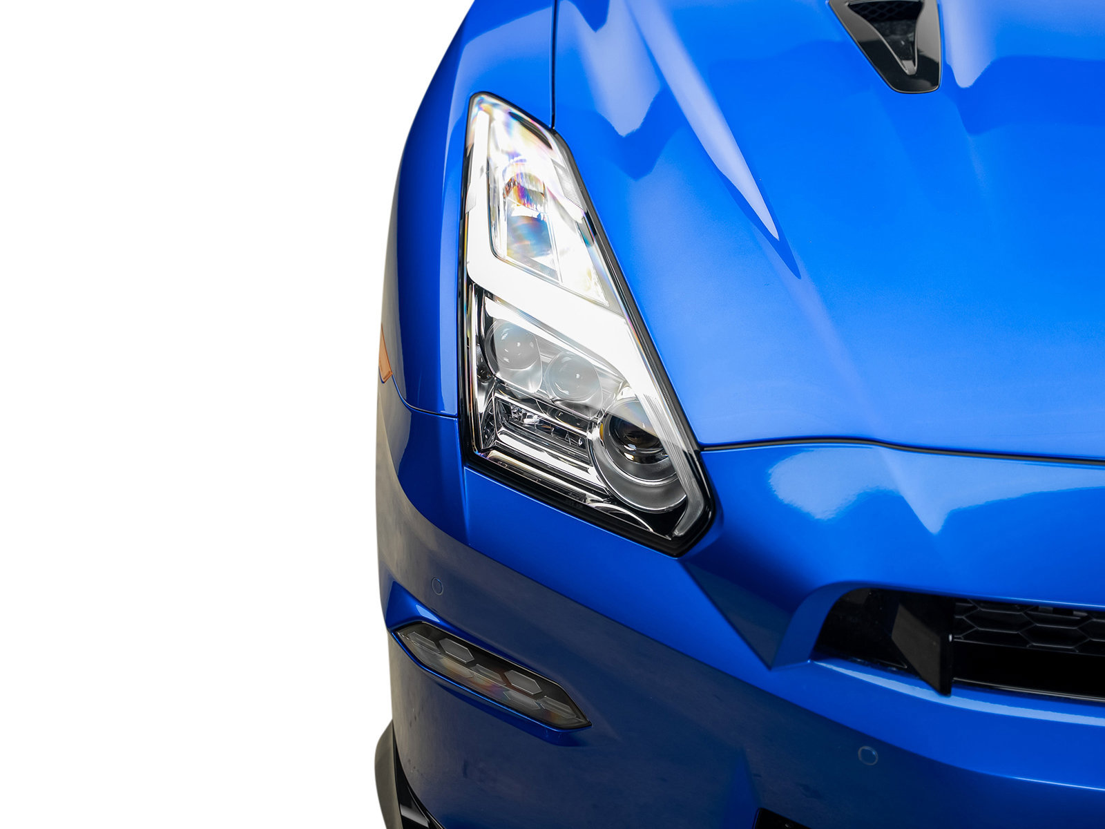 Used 2024 Nissan GT-R AWD/4WD image 3