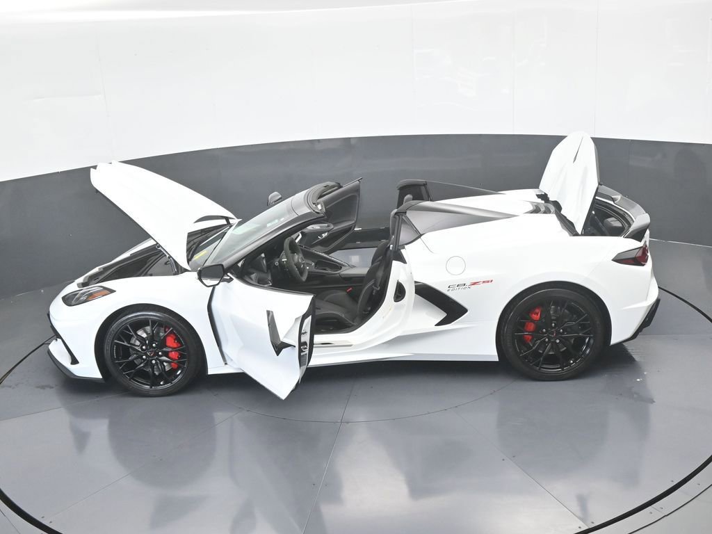 Used 2024 Chevrolet Corvette Stingray Convertible w/ Z51 Performance Package image 61