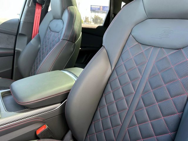 New 2026 Audi SQ7 Prestige image 21