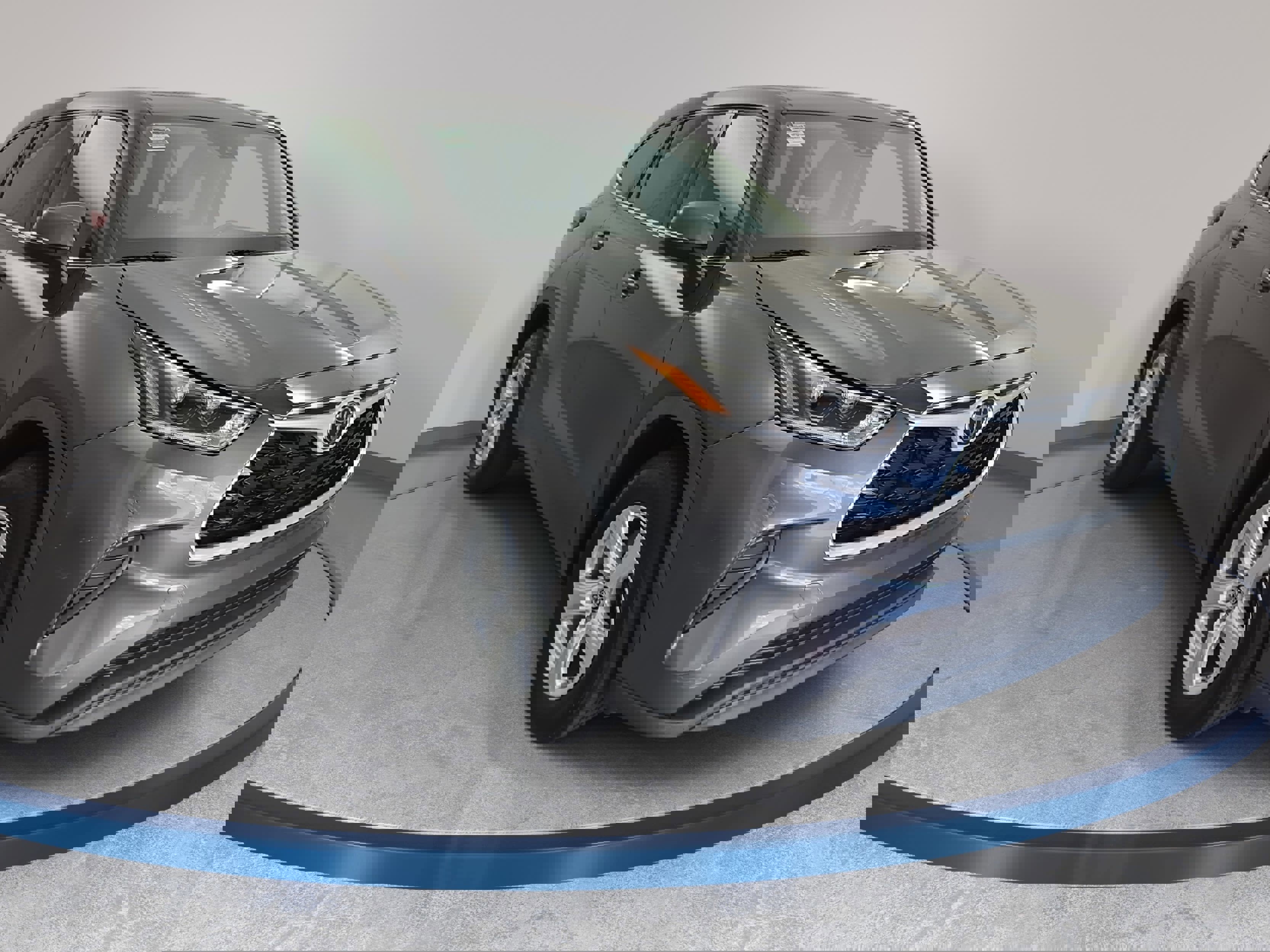 Used 2021 Toyota Highlander L image 3