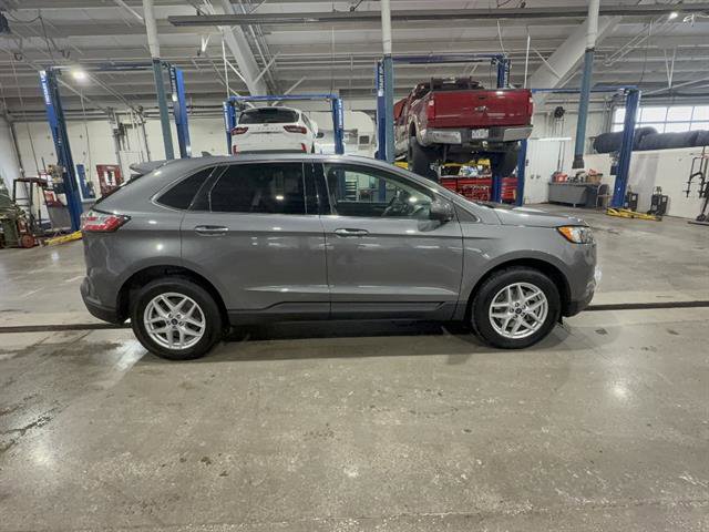 Certified 2022 Ford Edge SEL w/ Convenience Package AWD/4WD image 8