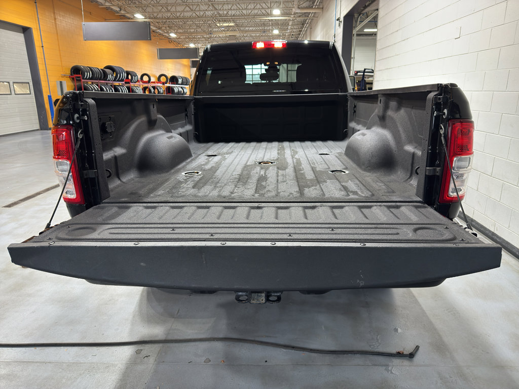 Used 2024 RAM 3500 Big Horn image 21