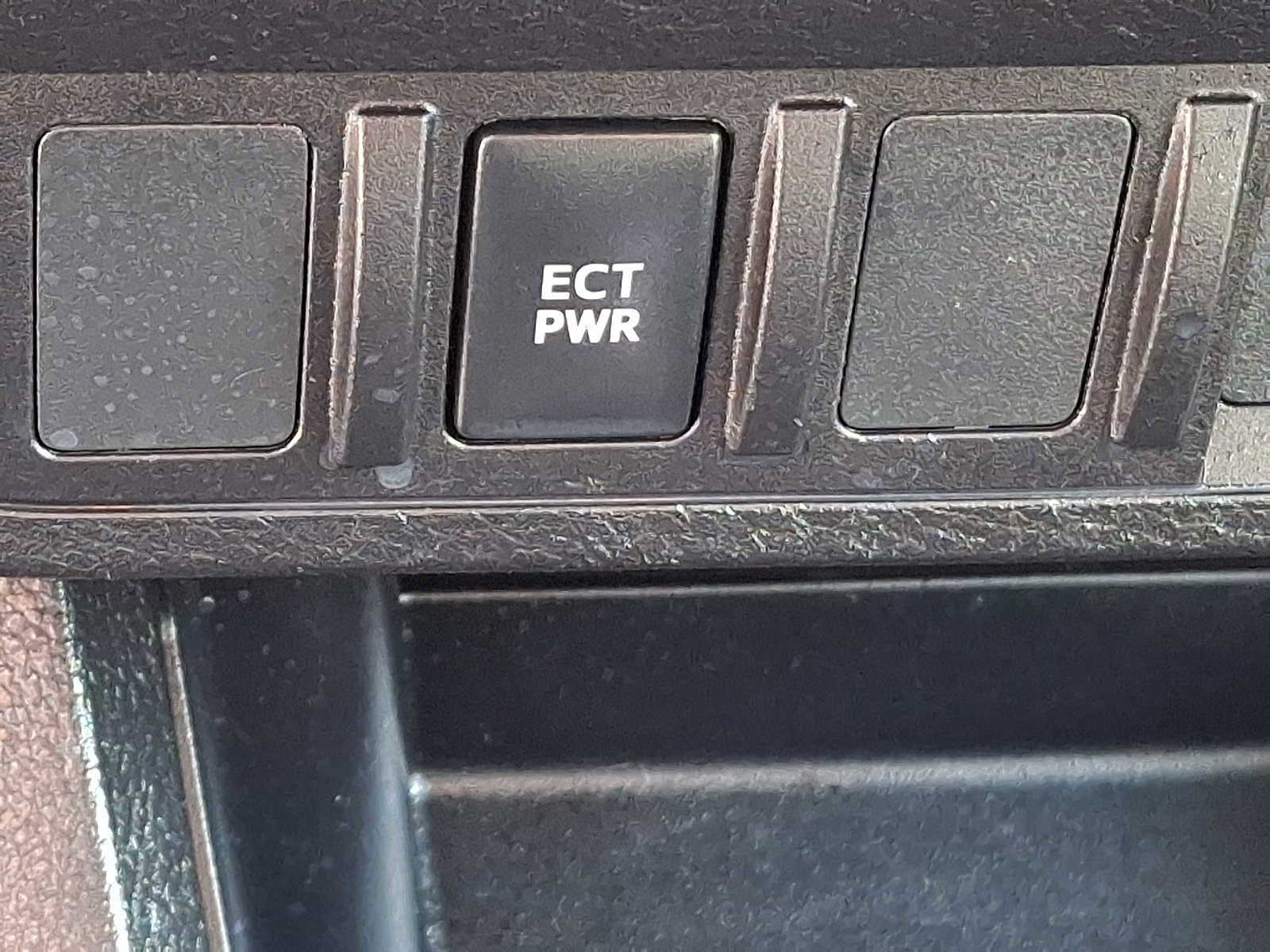 Certified 2020 Toyota Tacoma SR5 w/ SR5 Appearance Package (SM) image 26