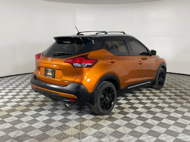 Used 2019 Nissan Kicks SR w/ SR Premium Package FWD image 24