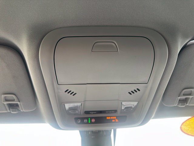 Used 2025 Chevrolet Blazer LT FWD image 31