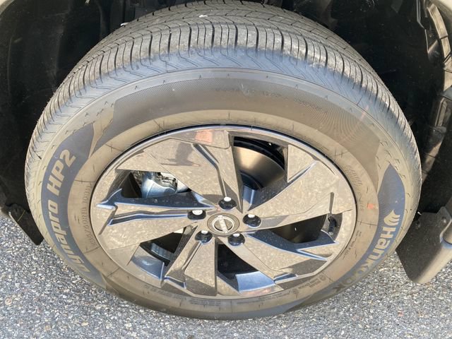New 2026 Nissan Rogue SV w/ Cold Weather Package AWD/4WD image 25