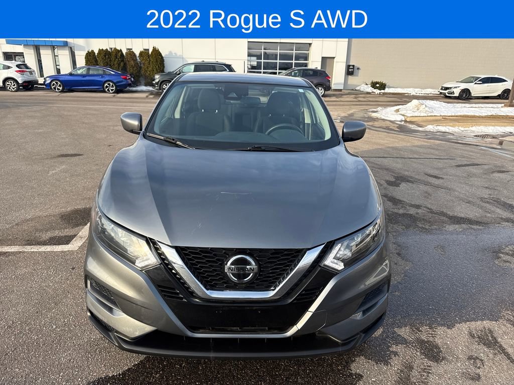 Used 2022 Nissan Rogue Sport S image 3