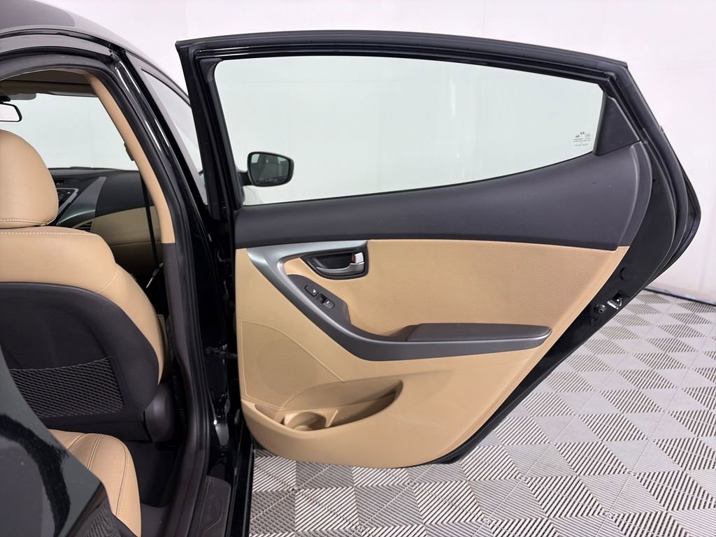 Used 2011 Hyundai Elantra Limited FWD image 24