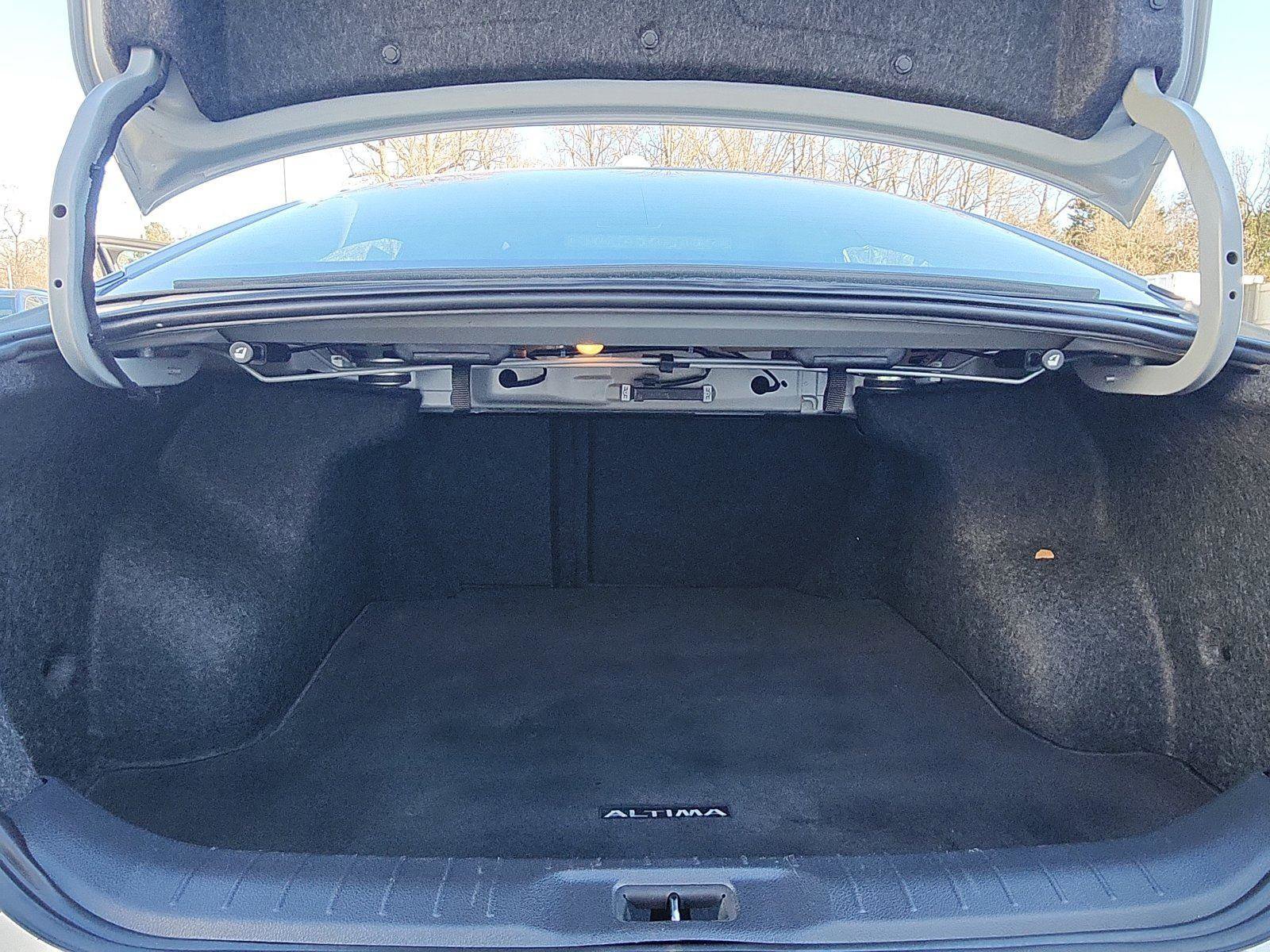 Used 2019 Nissan Altima 2.5 SR w/ SR Premium Package image 25