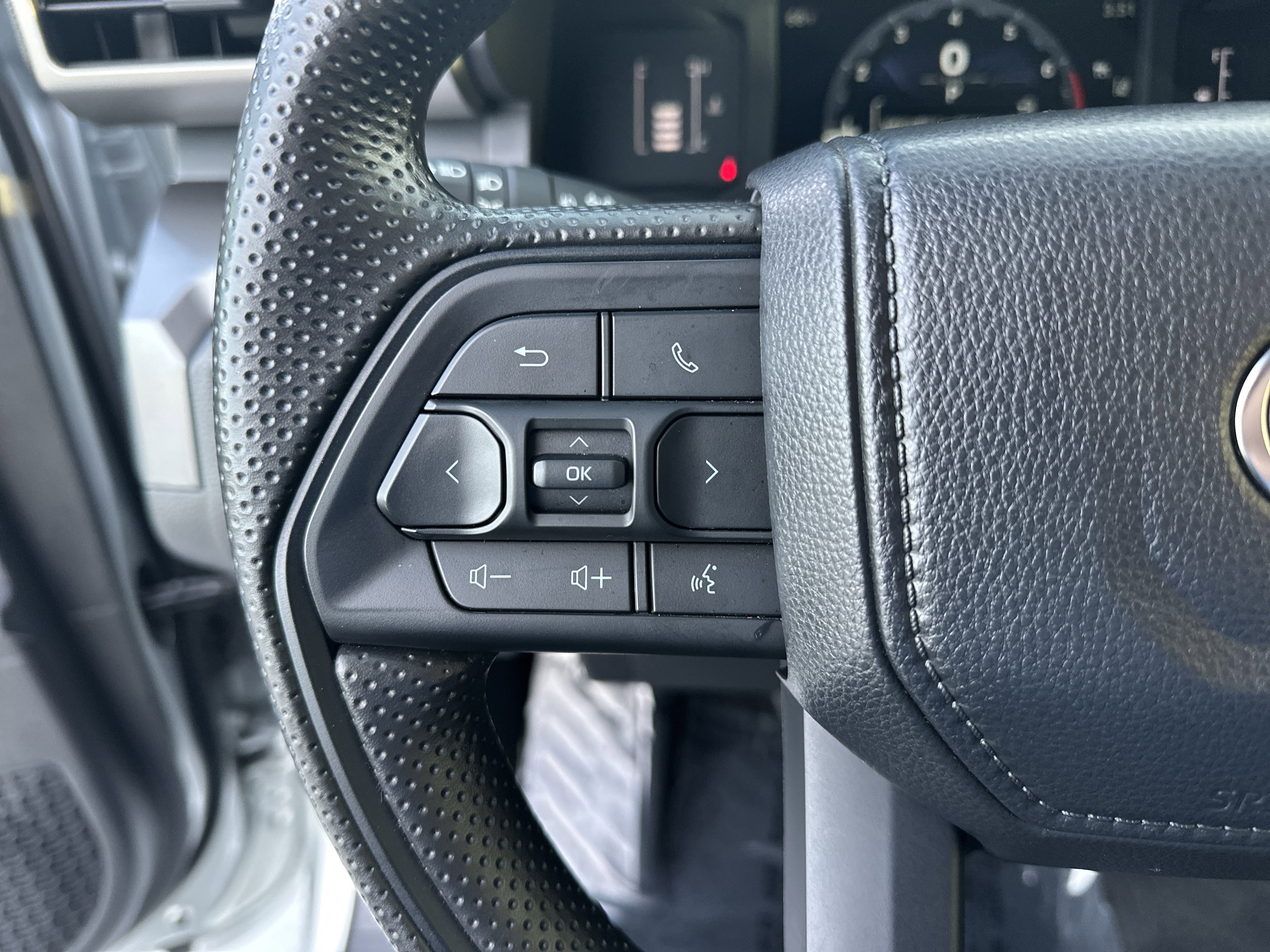 Certified 2024 Toyota Tacoma SR5 image 19