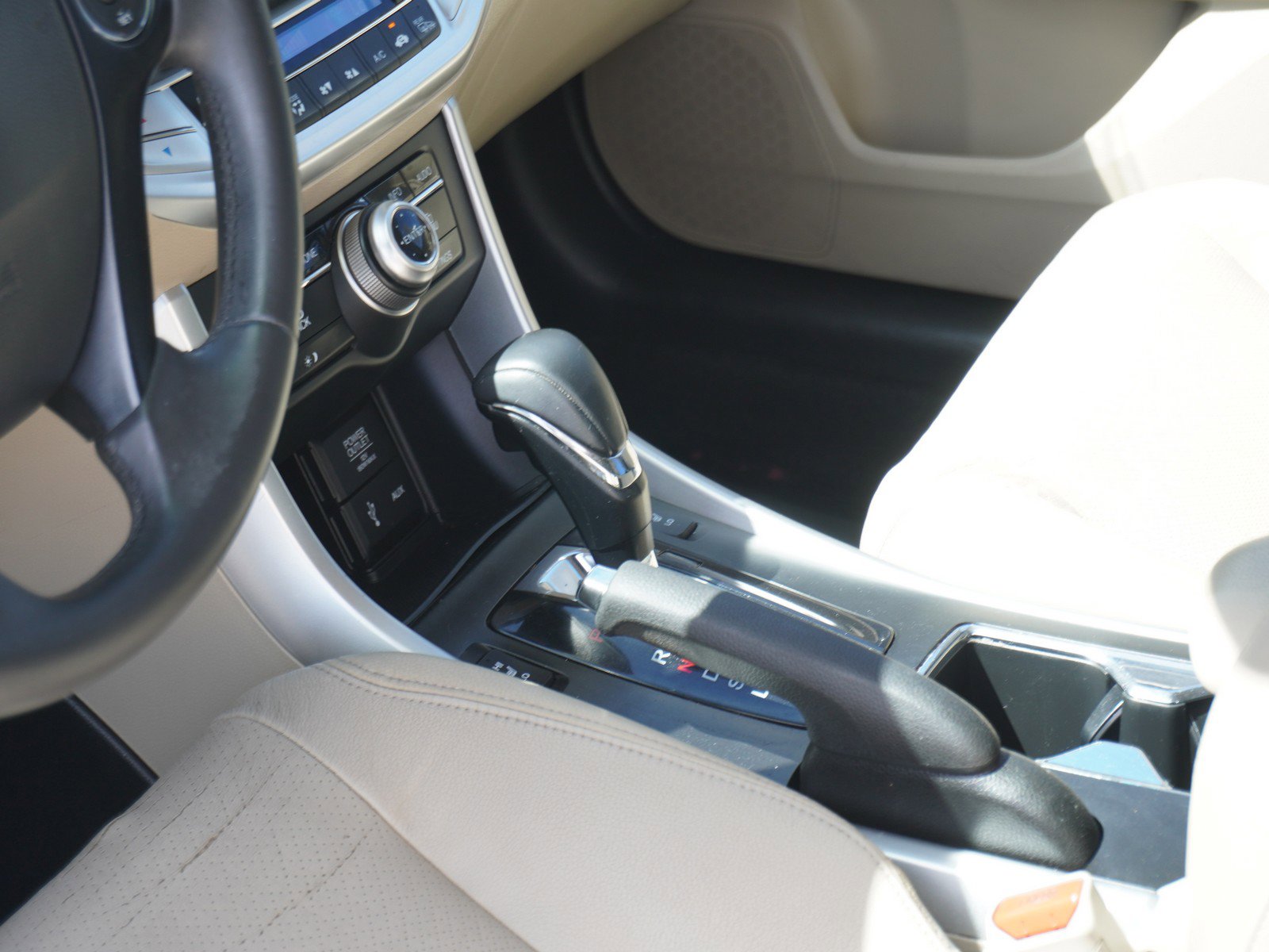 Used 2015 Honda Accord EX-L image 19