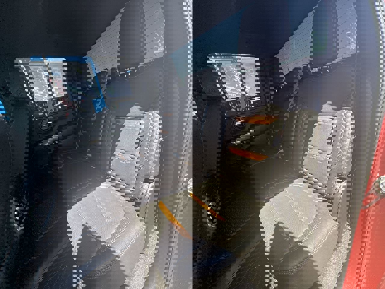 Used 2021 GMC Sierra 3500 AT4 w/ Gooseneck/5TH Wheel Package image 22