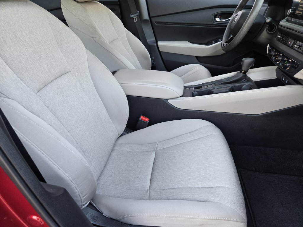 Used 2023 Honda Accord EX image 11