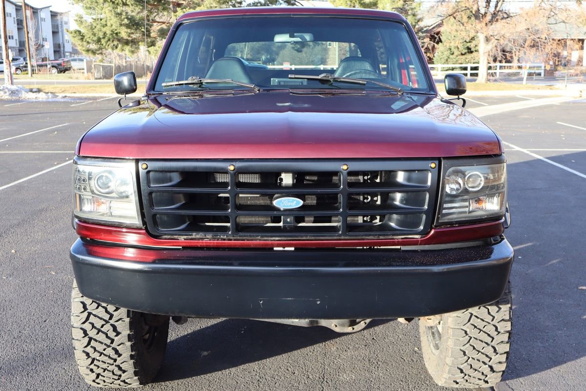 Used 1993 Ford Bronco XLT image 12