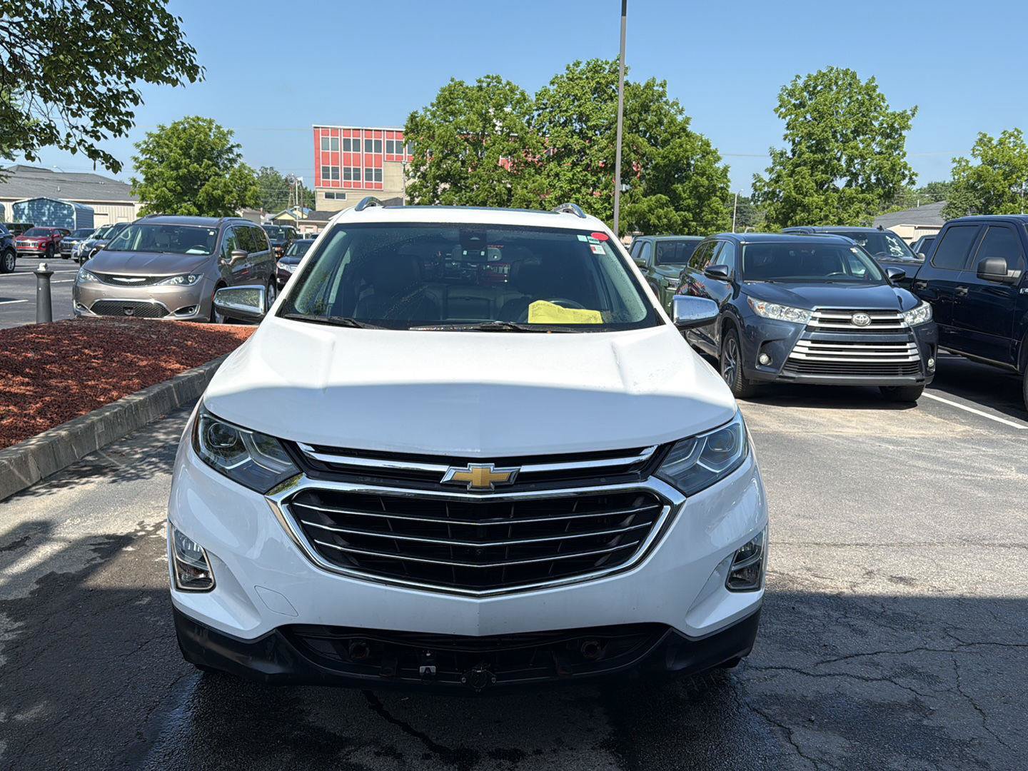 Used 2018 Chevrolet Equinox Premier FWD image 8