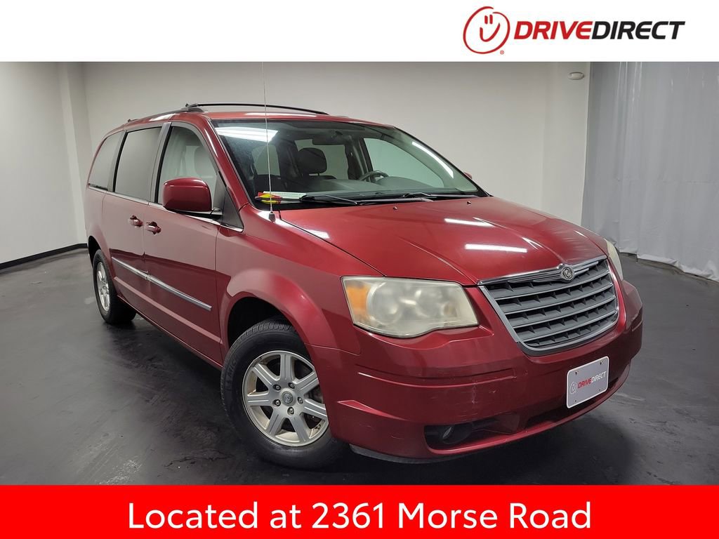 Used 2010 Chrysler Town & Country Touring image 1