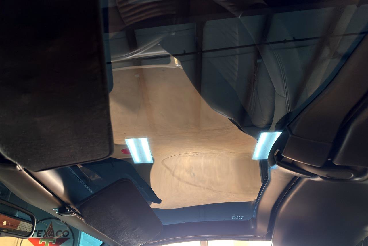 Used 1997 Chevrolet Corvette Coupe w/ Memory Pkg RWD image 76