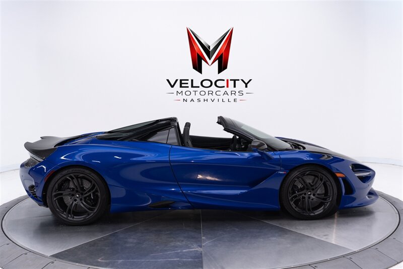 Used 2024 McLaren 750S Spider RWD image 14