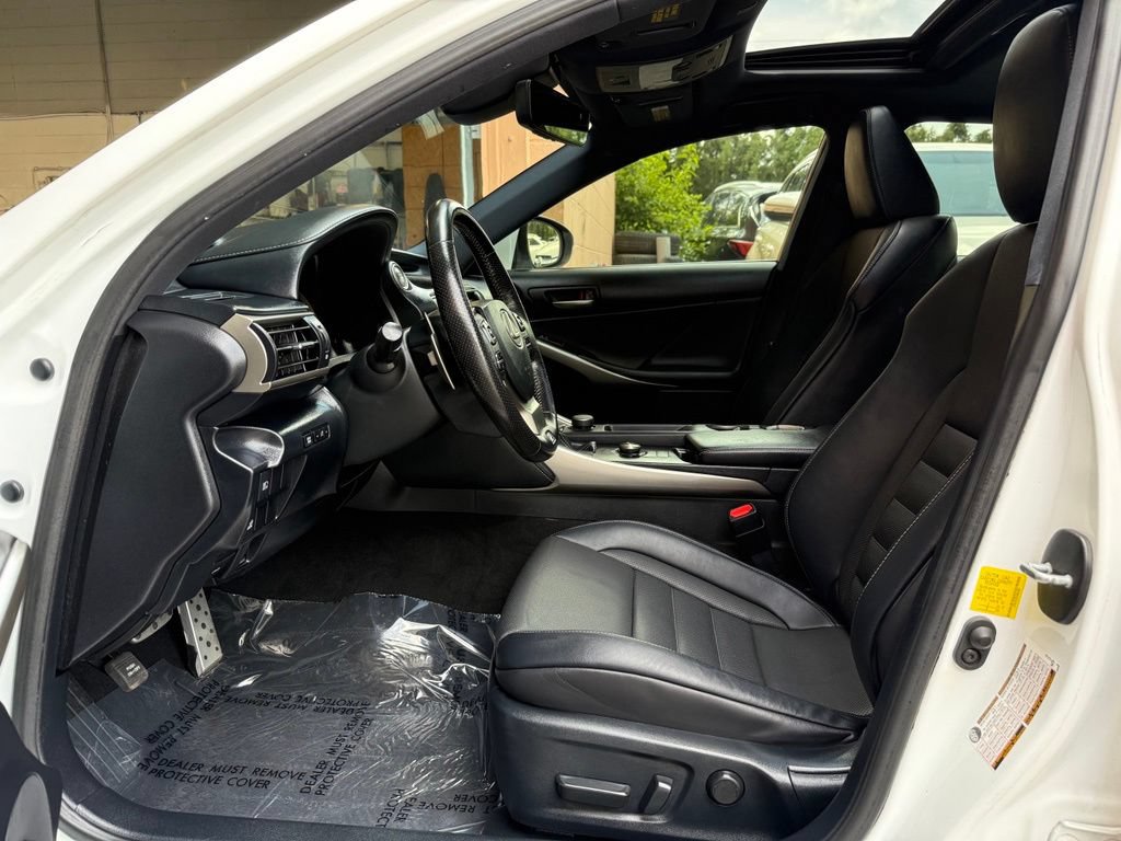 Used 2019 Lexus IS 300 F Sport w/ F Sport Package AWD/4WD image 10